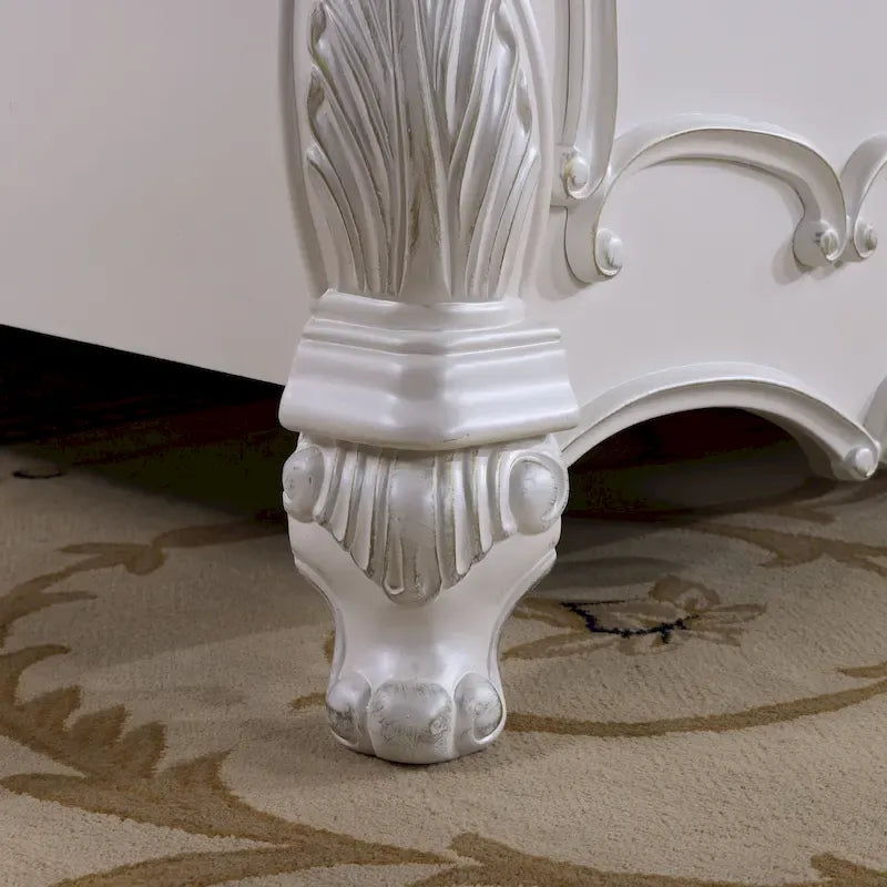 Traditional Solid Wood Panel Bed